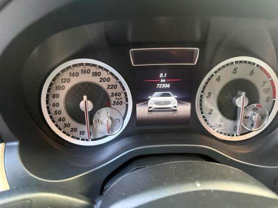 MERCEDES-BENZ-A 200-2014