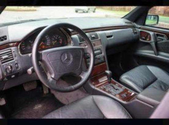 MERCEDES-BENZ-E 320-1996