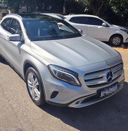 MERCEDES-BENZ GLA 200 1.6 CGI ENDURO 16V TURBO FLEX 4P AUTOMÁTICO