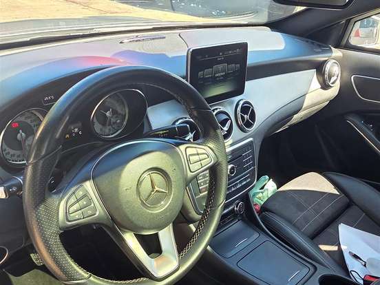 MERCEDES-BENZ-GLA 200-1.6 CGI ENDURO 16V TURBO FLEX 4P AUTOMÁTICO MERCEDES-BENZ-GLA 200-2016