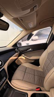MERCEDES-BENZ-GLA 200-2018