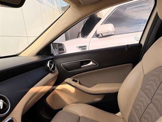 MERCEDES-BENZ-GLA 200-1.6 CGI FLEX STYLE 7G-DCT MERCEDES-BENZ-GLA 200-2018