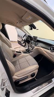 MERCEDES-BENZ-GLA 200-2018