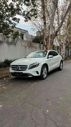 MERCEDES-BENZ-GLA 200-2014