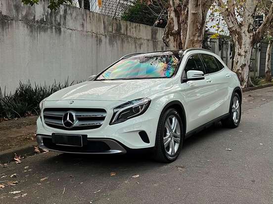 MERCEDES-BENZ-GLA 200-1.6 CGI VISION 16V TURBO GASOLINA 4P AUTOMÁTICO MERCEDES-BENZ-GLA 200-2014