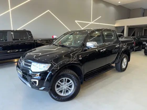 MITSUBISHI L200 TRITON 3.2 HPE 4X4 CD 16V TURBO INTERCOOLER DIESEL 4P AUTOMÁTICO MITSUBISHI L200 TRITON 3.2 HPE 4X4 CD 16V TURBO INTERCOOLER DIESEL 4P AUTOMÁTICO