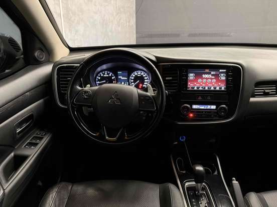 MITSUBISHI-OUTLANDER-2.0 COMFORT 16V GASOLINA 4P AUTOMÁTICO MITSUBISHI-OUTLANDER-2017
