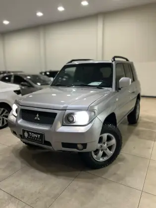 MITSUBISHI PAJERO 2.5 HD 4X4 8V TURBO INTERCOOLER DIESEL 4P MANUAL MITSUBISHI PAJERO 2.5 HD 4X4 8V TURBO INTERCOOLER DIESEL 4P MANUAL