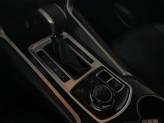 MITSUBISHI-PAJERO SPORT-2019