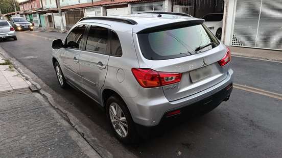 MITSUBISHI-ASX-2011