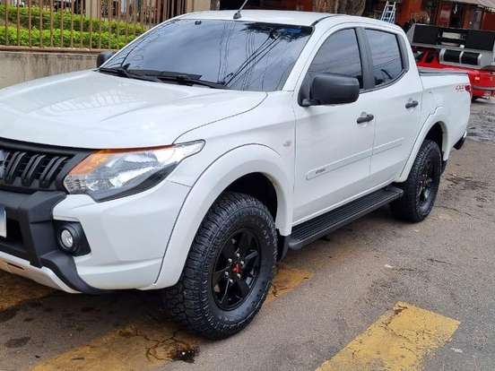 MITSUBISHI-L200 TRITON-2.4 16V TURBO DIESEL GL CD 4X4 MANUAL MITSUBISHI-L200 TRITON-2022