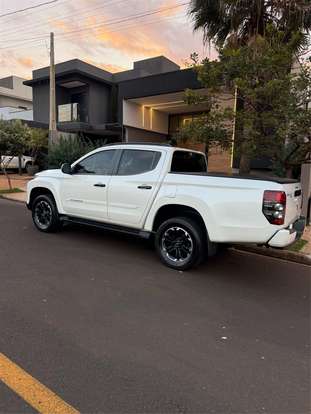 MITSUBISHI-L200 TRITON-2024