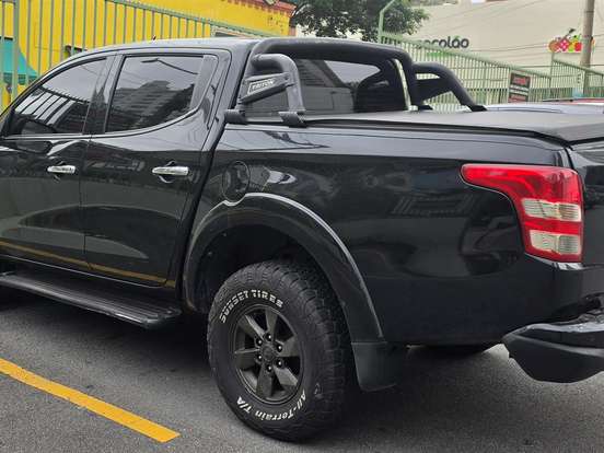 MITSUBISHI-L200 TRITON-2.4 16V TURBO DIESEL SPORT HPE TOP CD 4P 4X4 AUTOMÁTICO MITSUBISHI-L200 TRITON-2017