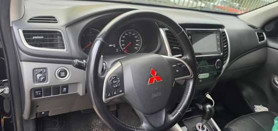 MITSUBISHI-L200 TRITON-2017