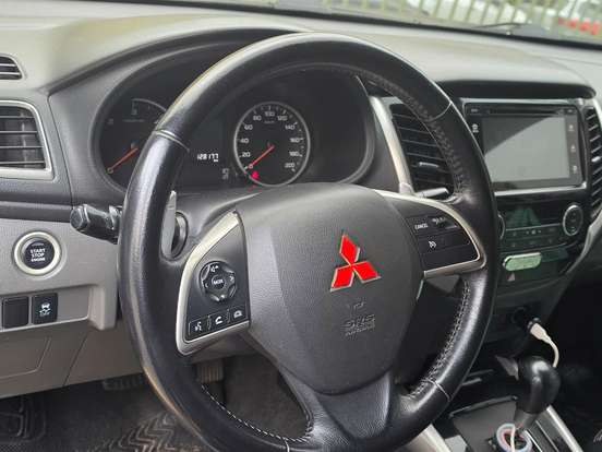MITSUBISHI-L200 TRITON-2.4 16V TURBO DIESEL SPORT HPE TOP CD 4P 4X4 AUTOMÁTICO MITSUBISHI-L200 TRITON-2017