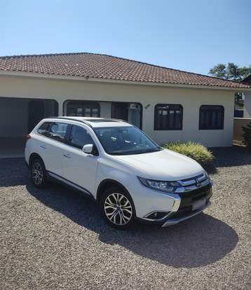 MITSUBISHI-OUTLANDER-2.2 4X4 16V DIESEL 4P AUTOMÁTICO MITSUBISHI-OUTLANDER-2015