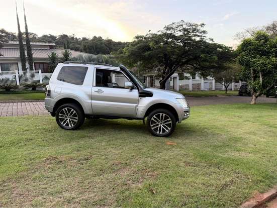 MITSUBISHI-PAJERO FULL-2015