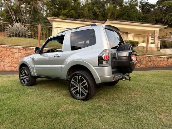 MITSUBISHI-PAJERO FULL-2015