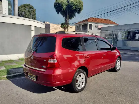 NISSAN-GRAND LIVINA-1.8 SL 16V FLEX 4P AUTOMÁTICO NISSAN-GRAND LIVINA-2012