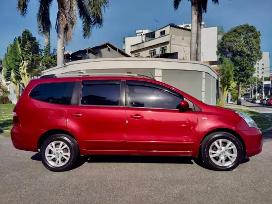 NISSAN-GRAND LIVINA-1.8 SL 16V FLEX 4P AUTOMÁTICO NISSAN-GRAND LIVINA-2012