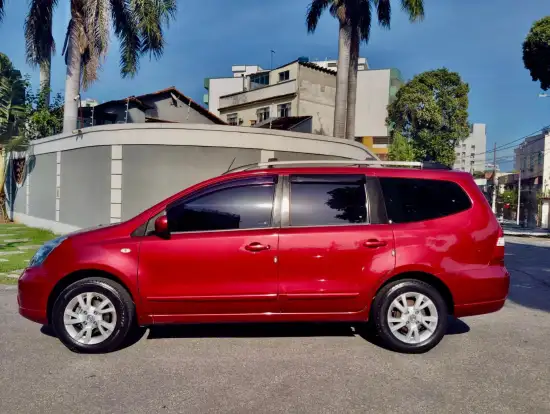 NISSAN-GRAND LIVINA-1.8 SL 16V FLEX 4P AUTOMÁTICO NISSAN-GRAND LIVINA-2012