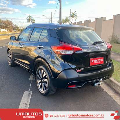NISSAN-KICKS-2017