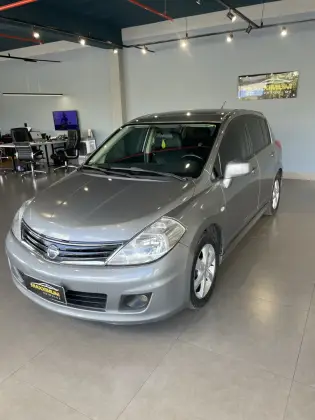 NISSAN TIIDA 1.8 SL 16V FLEX 4P AUTOMÁTICO NISSAN TIIDA 1.8 SL 16V FLEX 4P AUTOMÁTICO