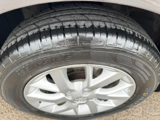 NISSAN-VERSA-2018