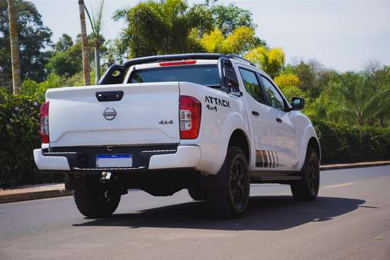 NISSAN-FRONTIER-2023