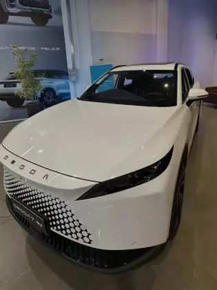 OMODA 7 1.5 TGDI PHEV PRESTIGE DHT OMODA 7 1.5 TGDI PHEV PRESTIGE DHT