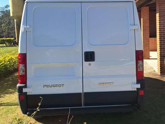 PEUGEOT-BOXER-2.3 HDI 330 FURGÃO CURTO 8V DIESEL 3P MANUAL PEUGEOT-BOXER-2015