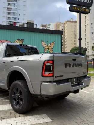 RAM-3500-6.7 I6 TURBO DIESEL LARAMIE NIGHT EDITION CD 4X4 AUTOMÁTICO RAM-3500-2022