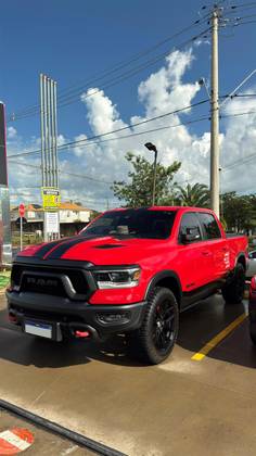 RAM 1500 5.7 V8 GASOLINA REBEL CD 4X4 AUTOMÁTICO