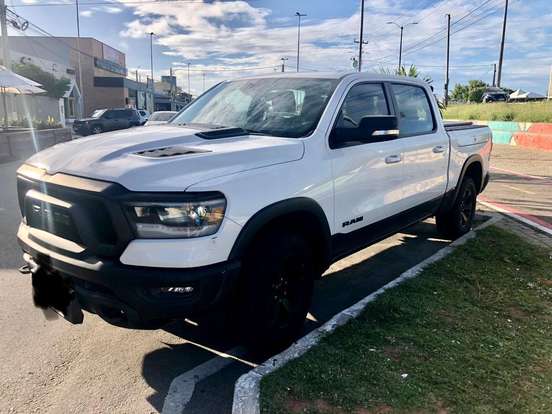 RAM-1500-5.7 V8 GASOLINA REBEL CD 4X4 AUTOMÁTICO RAM-1500-2021