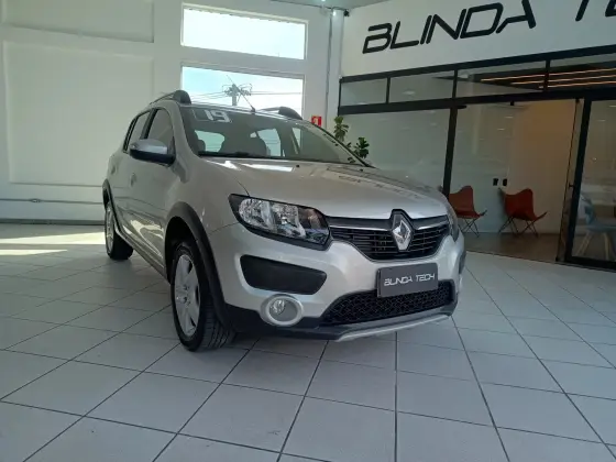 RENAULT SANDERO 1.6 16V SCE FLEX STEPWAY DYNAMIQUE EASY-R RENAULT SANDERO 1.6 16V SCE FLEX STEPWAY DYNAMIQUE EASY-R