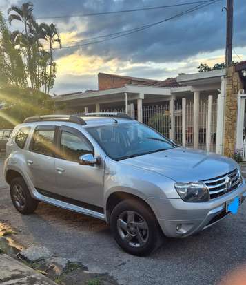 RENAULT-DUSTER-2013