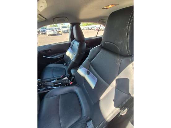 TOYOTA-COROLLA-2021