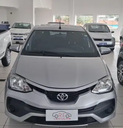 TOYOTA-ETIOS-1.3 X 16V FLEX 4P MANUAL TOYOTA-ETIOS-2017