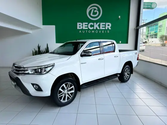 TOYOTA HILUX 2.8 SRX 4X4 CD 16V DIESEL 4P AUTOMÁTICO TOYOTA HILUX 2.8 SRX 4X4 CD 16V DIESEL 4P AUTOMÁTICO