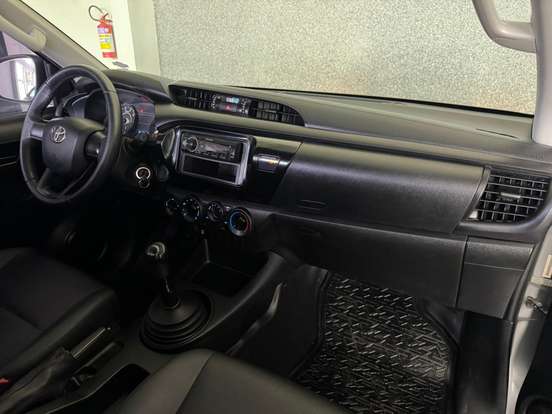 TOYOTA-HILUX-2.8 4X4 CS 16V TURBO DIESEL 2P MANUAL TOYOTA-HILUX-2020