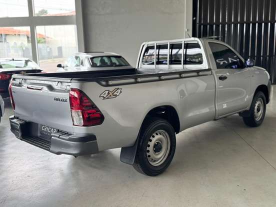 TOYOTA-HILUX-2020