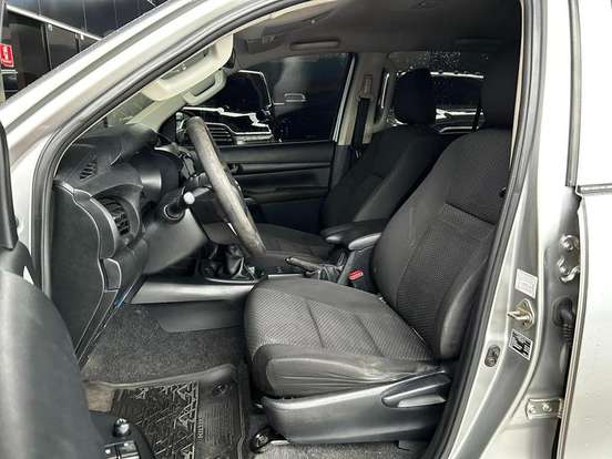 TOYOTA-HILUX-2.8 POWER PACK 4X4 CD 16V DIESEL 4P MANUAL TOYOTA-HILUX-2020