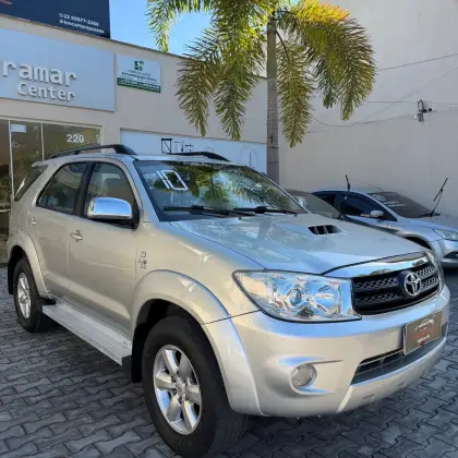 TOYOTA HILUX SW4 3.0 SRV 4X4 16V TURBO INTERCOOLER DIESEL 4P AUTOMÁTICO