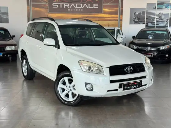 TOYOTA RAV4 2.4 4X2 16V GASOLINA 4P AUTOMÁTICO TOYOTA RAV4 2.4 4X2 16V GASOLINA 4P AUTOMÁTICO