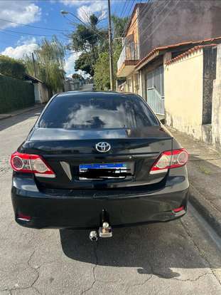 TOYOTA-COROLLA-2013