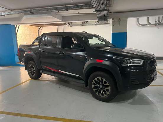 TOYOTA-HILUX-2022