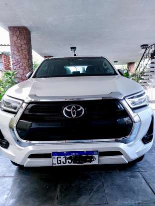 TOYOTA-HILUX-2022