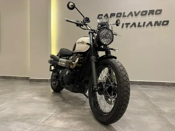 TRIUMPH STREET SCRAMBLER 