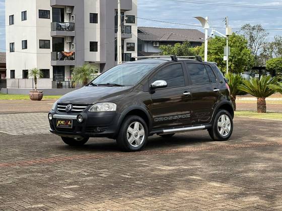 VOLKSWAGEN CROSSFOX 1.6 MI FLEX 8V 4P MANUAL