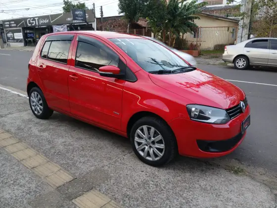 VOLKSWAGEN FOX 1.0 MI TREND 8V FLEX 4P MANUAL VOLKSWAGEN FOX 1.0 MI TREND 8V FLEX 4P MANUAL